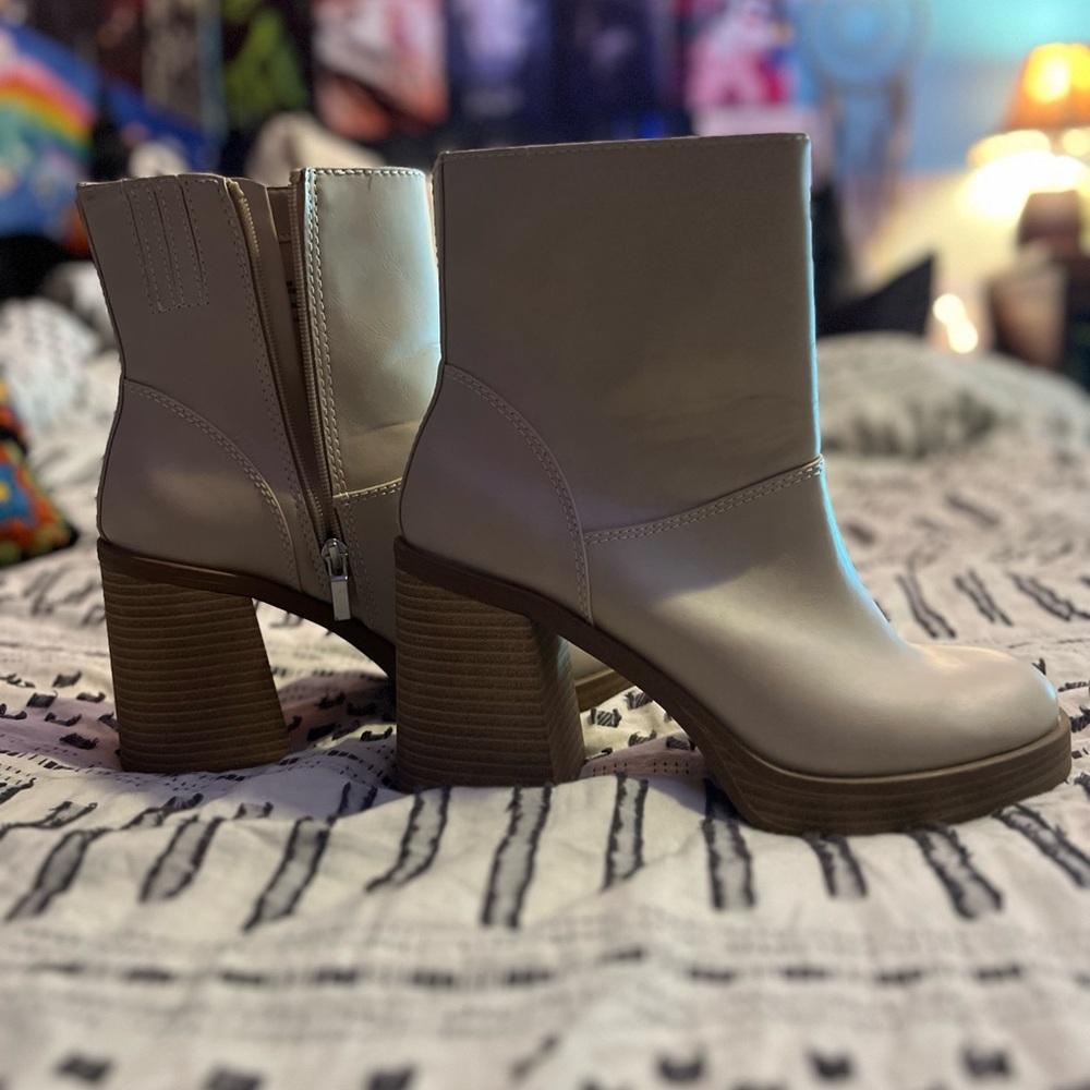Platform cream boots, Size 8